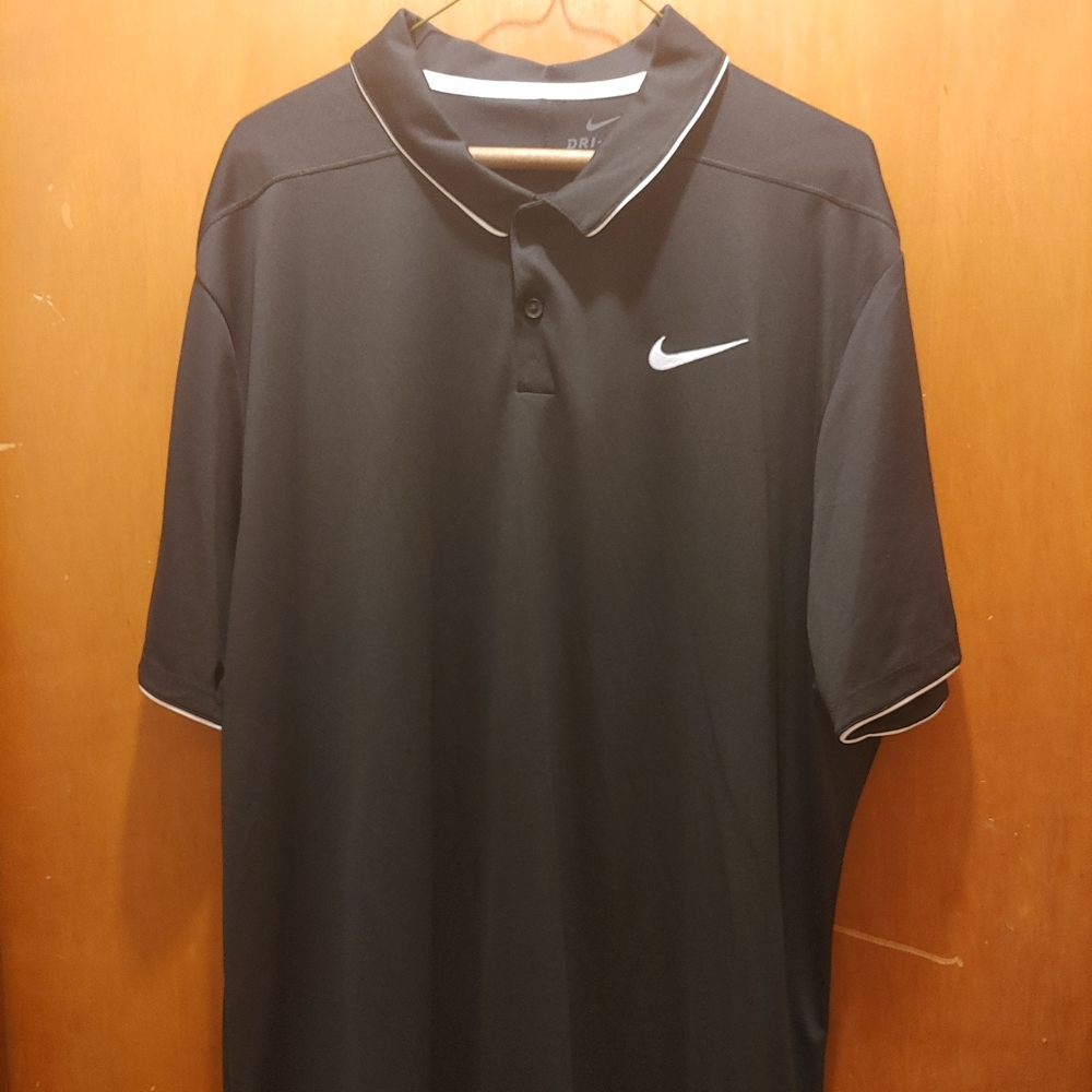 Nike polo/golf shirt